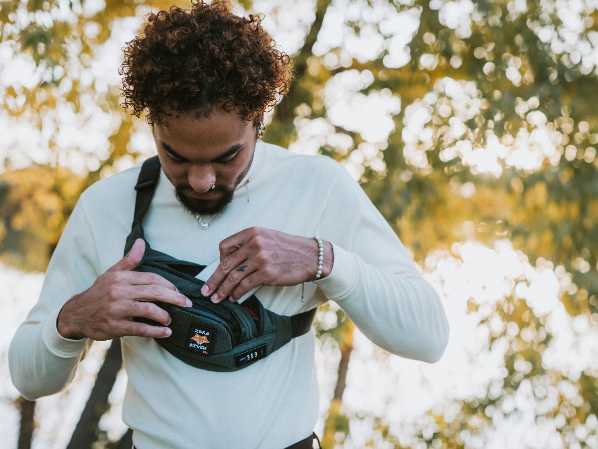 Specifications image for The Outfit