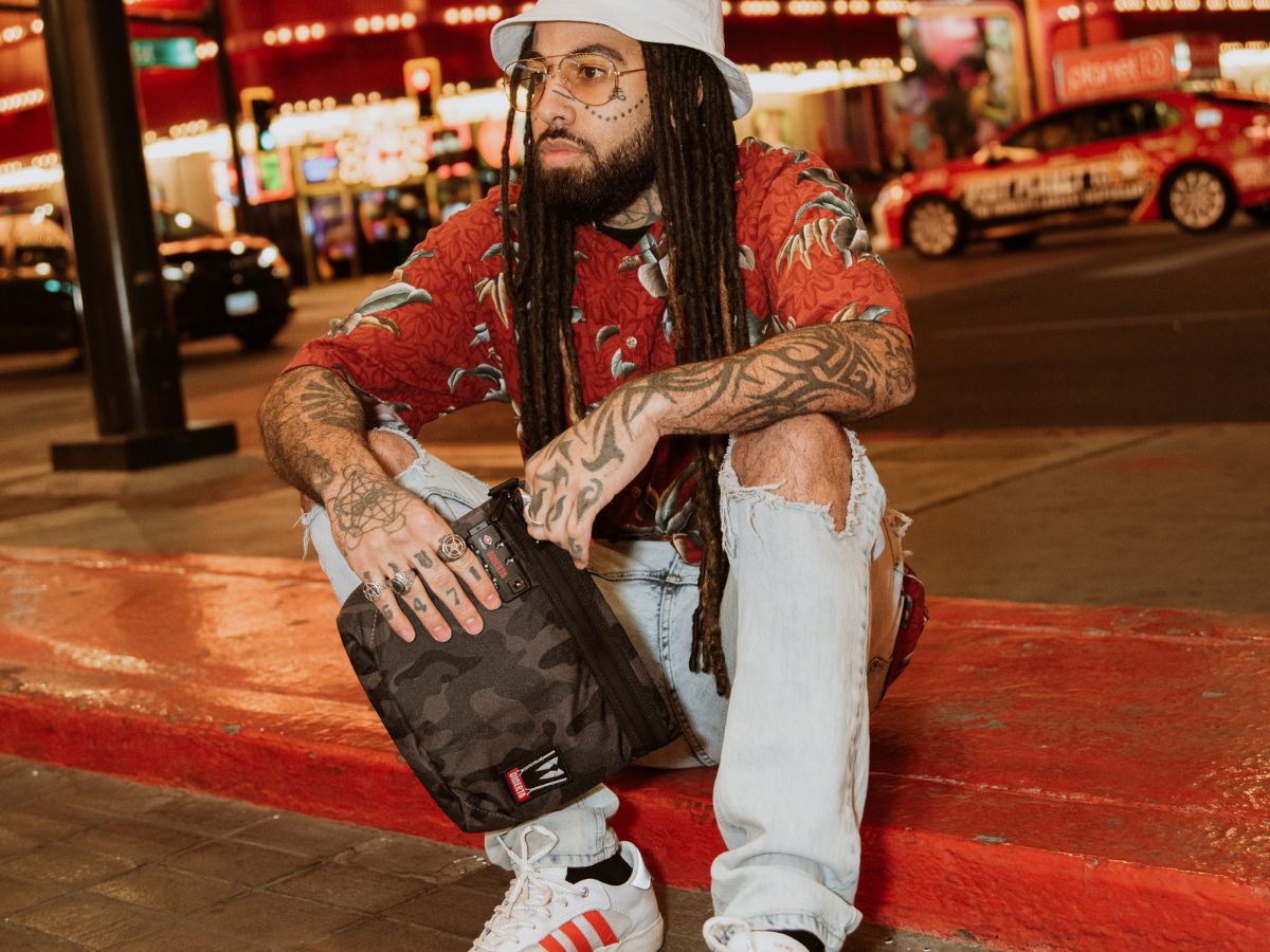 Specifications image for The Collector with Lock